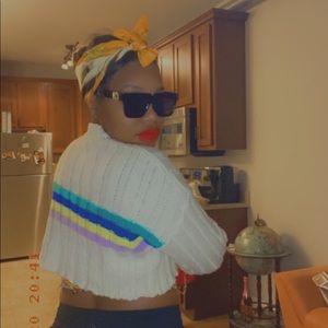 Meet your Posher, Crystal